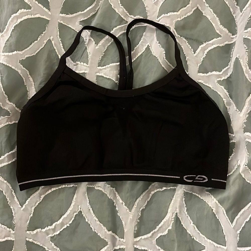 Black sports bra